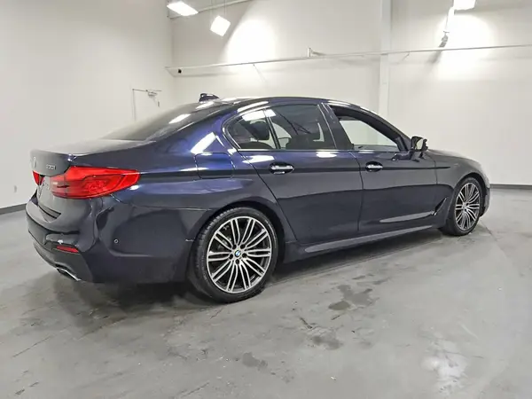 WBAJA7C56JG907942 — 2018 BMW 5ER, фото 3 с аукциона Copart 01.10.2026, Механические повреждения