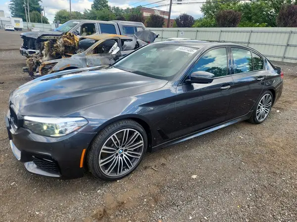 WBAJE7C50JWC55834 — 2018 BMW 5ER, Боковая часть (Side), фото до ремонта