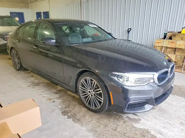 WBAJA7C50JWA71747 — 2018 BMW 5ER, фото 4 с аукциона Copart, Подтопление