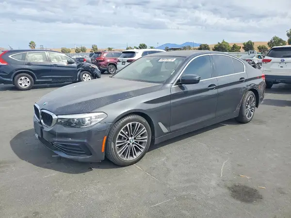 WBAJA5C51KBX46905 — 2019 BMW 5ER, Задняя часть (Rear End), фото до ремонта