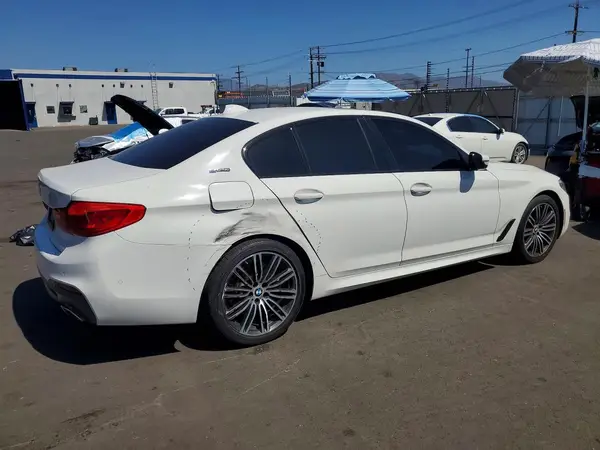 WBAJA9C59KB399718 — 2019 BMW 5ER, фото 3 с аукциона Copart, Задняя часть
