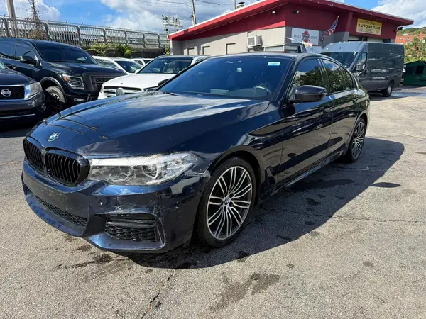 WBAJA5C51KWW02943 — 2019 BMW 5ER, Мелкие вмятины и царапины (Minor Dent/Scratches), фото до ремонта