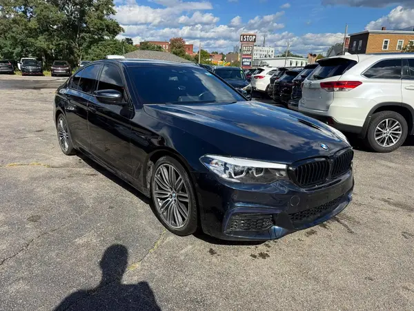 WBAJA5C51KWW02943 — 2019 BMW 5ER, фото 4 с аукциона Copart 14.10.2026, Мелкие вмятины и царапины