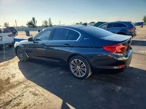 WBAJA9C58KB388791 — 2019 BMW 5ER, фото 2 с аукциона Copart 19.10.2026, Мелкие вмятины и царапины