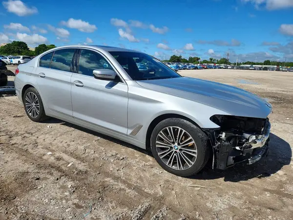 WBAJS3C02LWW83331 — 2020 BMW 5ER, фото 4 с аукциона Copart, Передняя часть