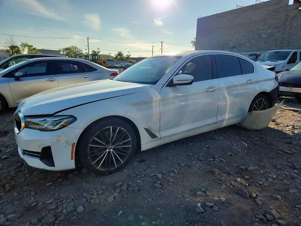WBA13BJ04MCF81027 — 2021 BMW 5ER, Задняя часть (Rear End), фото до ремонта