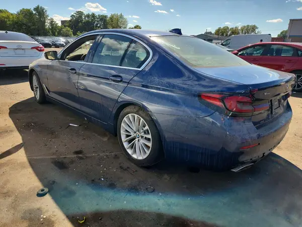 WBA13BJ09MWX04588 — 2021 BMW 5ER, фото 2 с аукциона Copart 06.10.2026, Подтопление