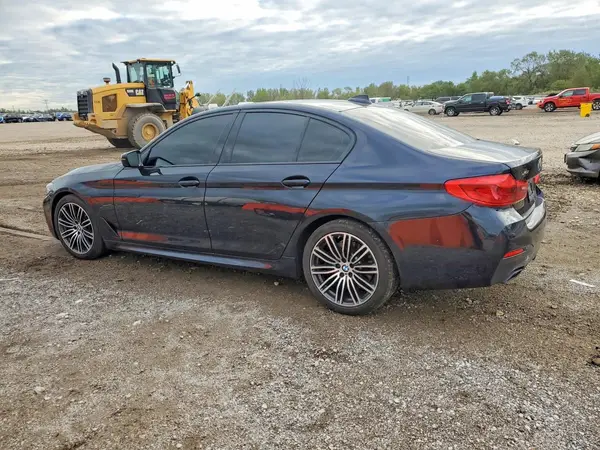 WBA73BJ0XMWW89528 — 2021 BMW 5ER, фото 2 с аукциона Copart, Боковая часть