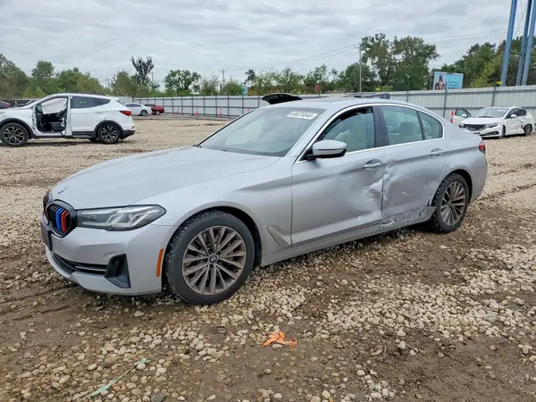 WBA13BJ09MCF67690 — 2021 BMW 5ER, Боковая часть (Side), фото до ремонта