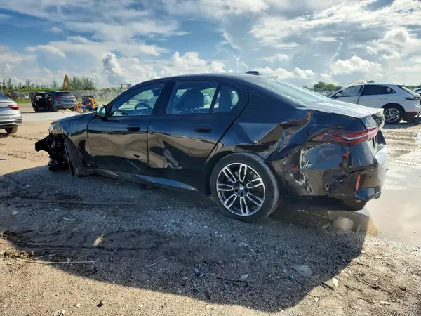 WBA53FJ0XTCX57194 — 2026 BMW 5ER, фото 2 с аукциона Copart 30.09.2026, Боковая часть