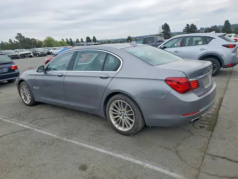 2014 BMW 750 VIN WBAYE8C52ED135424 фото 2