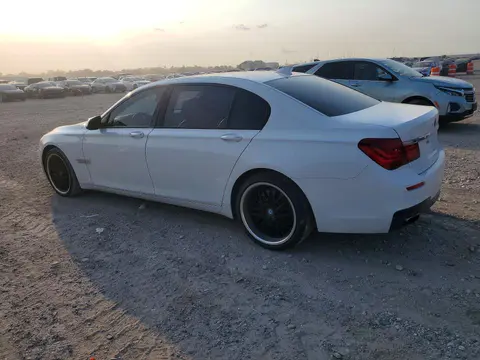 2015 BMW 750 VIN WBAYE8C55FD780876 фото 2