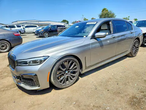 WBA7U2C04NCH70153 — 2022 BMW 750, Передняя часть (Front End), фото до ремонта
