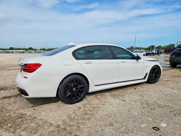 WBA7F2C56GG420814 — 2016 BMW 7ER, фото 3 с аукциона Copart, Задняя часть