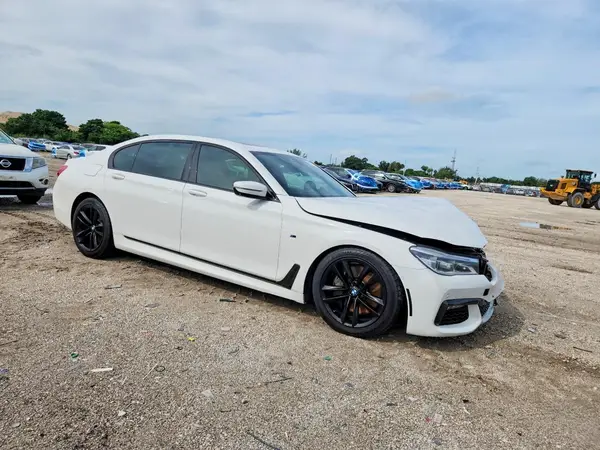 WBA7F2C56GG420814 — 2016 BMW 7ER, фото 4 с аукциона Copart, Задняя часть