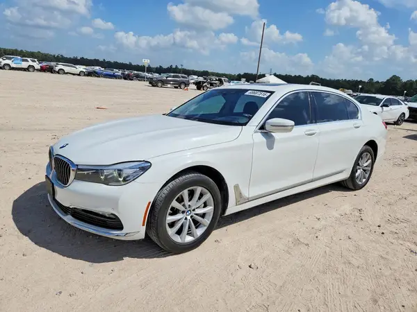 WBA7E2C57JG742758 — 2018 BMW 7ER, Передняя часть (Front End), фото до ремонта