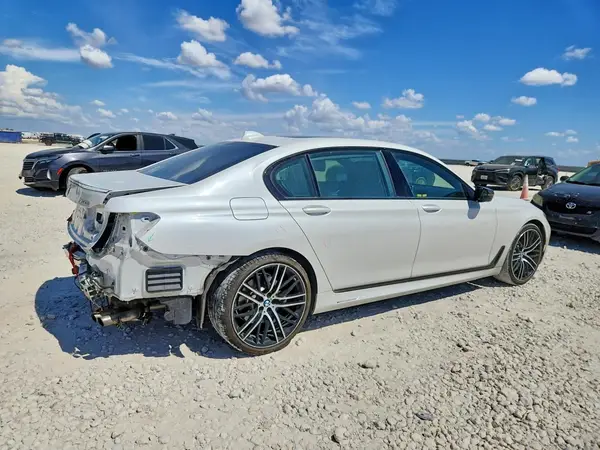 WBA7F0C58JGM23452 — 2018 BMW 7ER, фото 3 с аукциона Copart 01.10.2026, Задняя часть