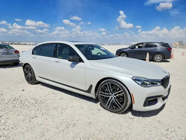 WBA7F0C58JGM23452 — 2018 BMW 7ER, фото 4 с аукциона Copart 01.10.2026, Задняя часть