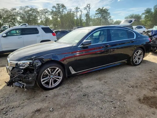WBA7J2C56JG938184 — 2018 BMW 7ER, Передняя часть (Front End), фото до ремонта
