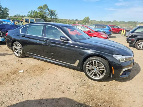 WBA7J2C56JG938184 — 2018 BMW 7ER, фото 4 с аукциона Copart, Передняя часть