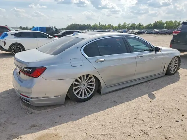 WBA7T2C06LCE05022 — 2020 BMW 7ER, фото 3 с аукциона Copart, Подтопление