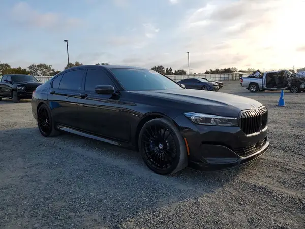 WBA7U2C1XNCH95597 — 2022 BMW 7ER, фото 4 с аукциона Copart 01.10.2026, Естественный износ