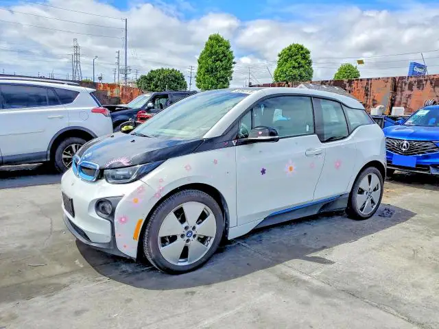 WBY1Z2C59GV556879 — 2016 BMW i3, Задняя часть (Rear End), фото до ремонта