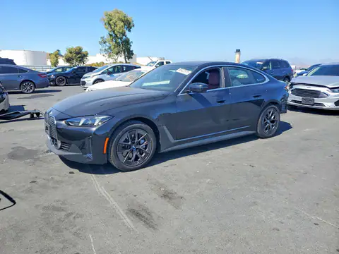 WBY23HD01SFU44074 — 2025 BMW i4, Задняя часть (Rear End), фото до ремонта
