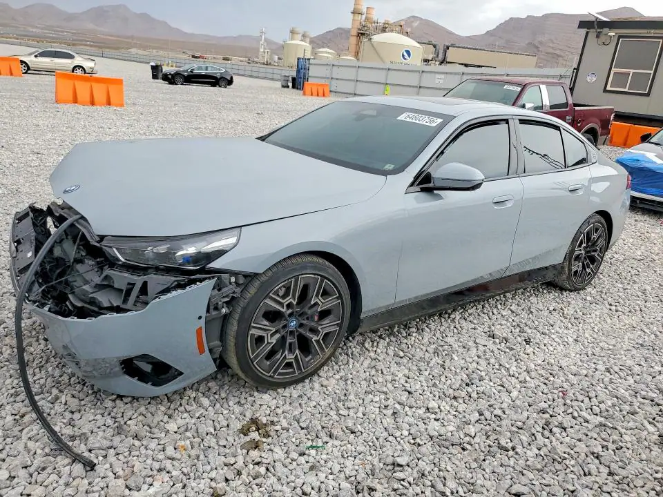 WBY33FK04SCU68656 BMW I5 2025 — повреждение Передняя часть, фото до ремонта