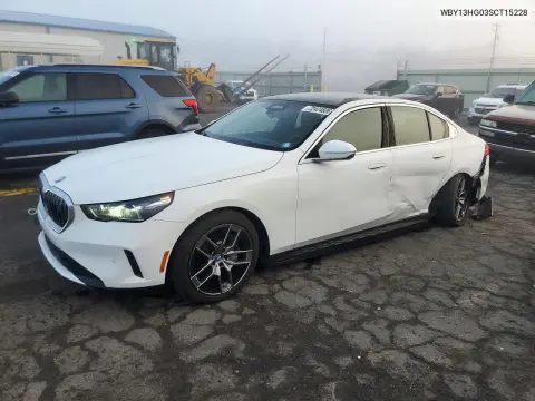 WBY13HG03SCT15228 — 2025 BMW I5, Сторона, фото до ремонта