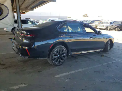WBY53EJ08RCP21217 — 2024 BMW I7, фото 3 с аукциона Copart 29.09.2026, Повреждения снизу