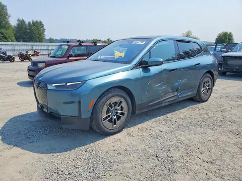 WB523CF06PCL19822 — 2023 BMW iX, Боковая часть (Side), фото до ремонта