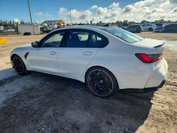 WBS33AY06RFT40805 — 2024 BMW M3, фото 2 с аукциона Copart, Передняя часть