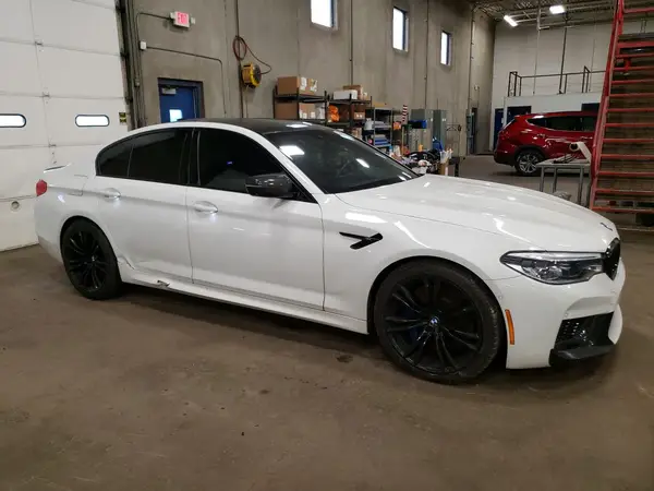 WBSJF0C56KB284857 — 2019 BMW M5, фото 4 с аукциона Copart 29.09.2026, Механические повреждения