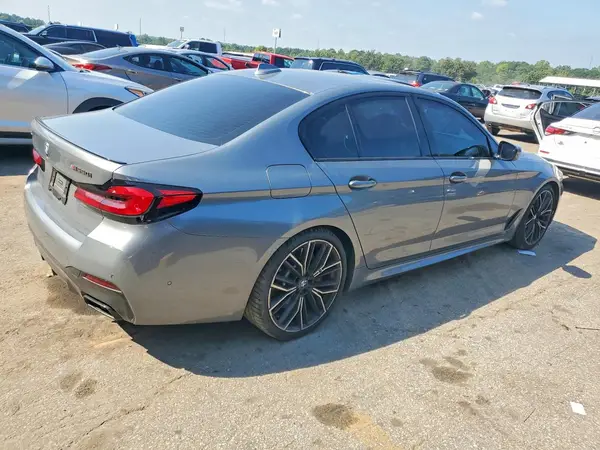 WBA13BK0XPCN82828 — 2023 BMW M5, фото 3 с аукциона Copart, Боковая часть