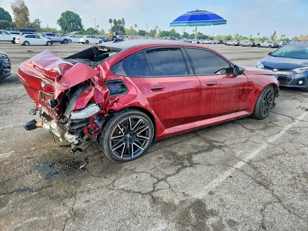 WBS83FK03SCU16094 — 2025 BMW M5, фото 3 с аукциона Copart, Повреждения со всех сторон
