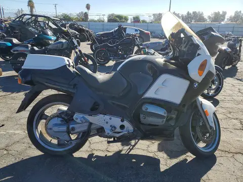 WB10418A9YZC67670 — 2000 BMW R 1100 RT, Передняя часть (Front End), фото до ремонта