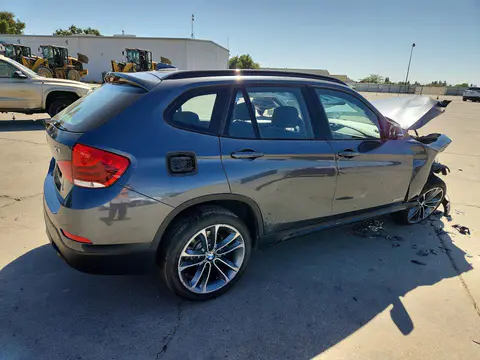 2015 BMW X1 VIN WBAVL1C56FVY37290 фото 3