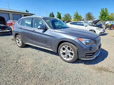 2015 BMW X1 VIN WBAVL1C56FVY31828 фото 4
