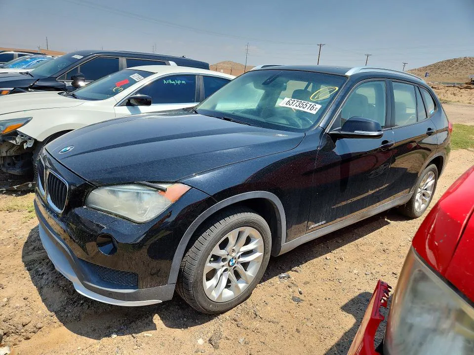 2015 BMW X1 VIN WBAVL1C58FVY28915 фото 1