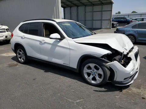 2015 BMW X1 VIN WBAVM1C5XFV315243 фото 4