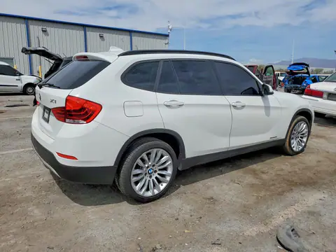 WBAVM1C59FV314827 — 2015 BMW X1, фото 3 с аукциона Copart 13.10.2026, Передняя часть