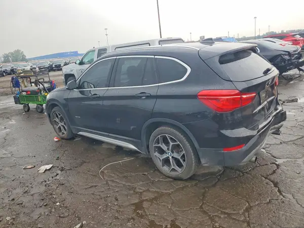 2016 BMW X1 VIN WBXHT3C38G5E48216 фото 2