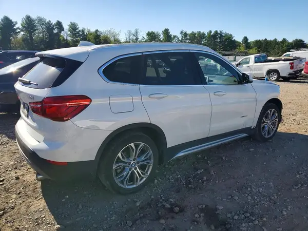 WBXHT3Z31H4A57486 — 2017 BMW X1, фото 3 с аукциона Copart, Передняя часть