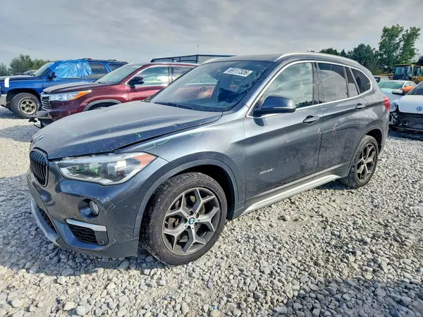 WBXHT3C37H5F74763 — 2017 BMW X1, Передняя часть (Front End), фото до ремонта