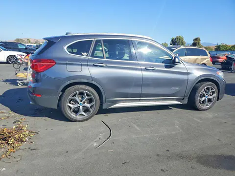 2017 BMW X1 VIN WBXHT3Z33H4A56372 фото 3