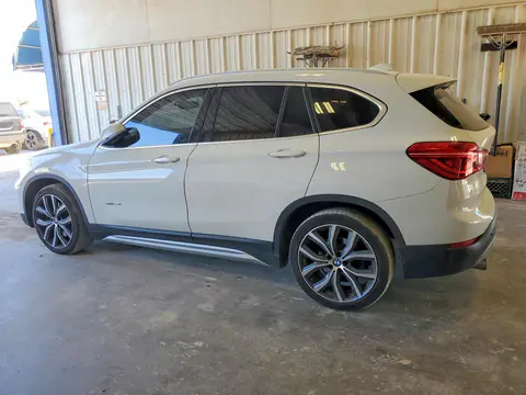 2018 BMW X1 VIN WBXHU7C39J5L05039 фото 2