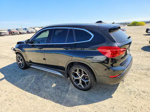 2018 BMW X1 VIN WBXHT3C36J5K27864 фото 2