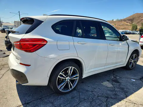 2018 BMW X1 VIN WBXHT3C31J5L28357 фото 3