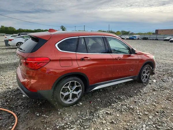 2018 BMW X1 VIN WBXHT3C3XJ5K32078 фото 3